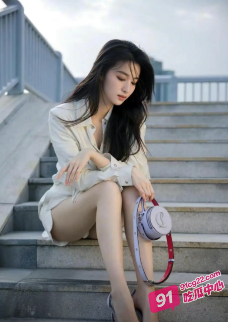 备受追捧的反差女神 被后入打桩 爆操到高潮抽搐！ 配图4