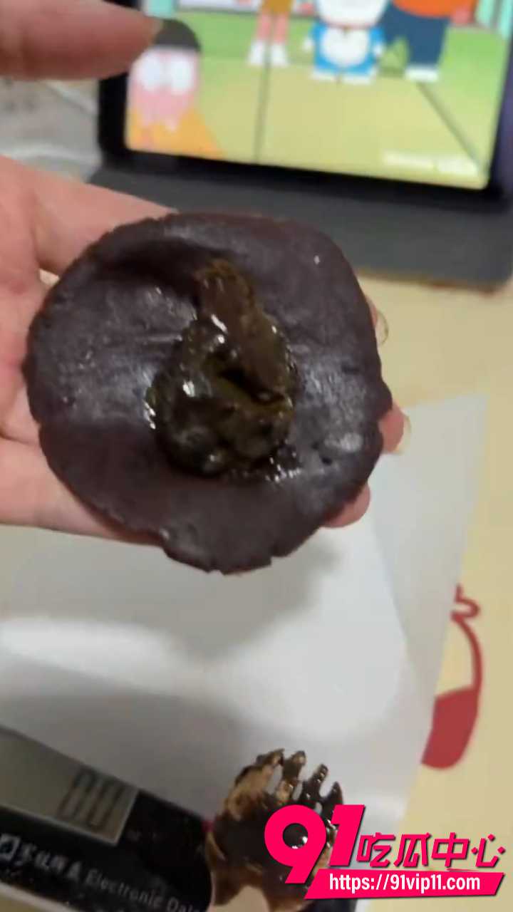 抖音黄金蛋挞女烘焙师拉屎做甜品7