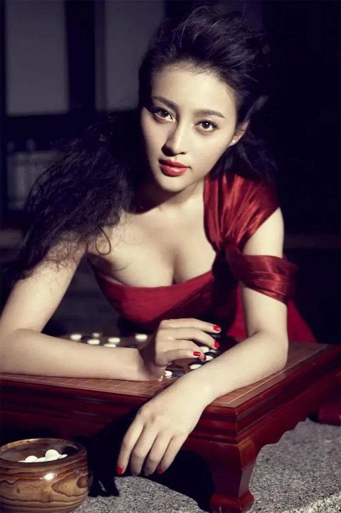 甘婷婷颜值到底有多高 凭借潘金莲一角一战成名 网友直呼人间妖精太美太有气质 配图3