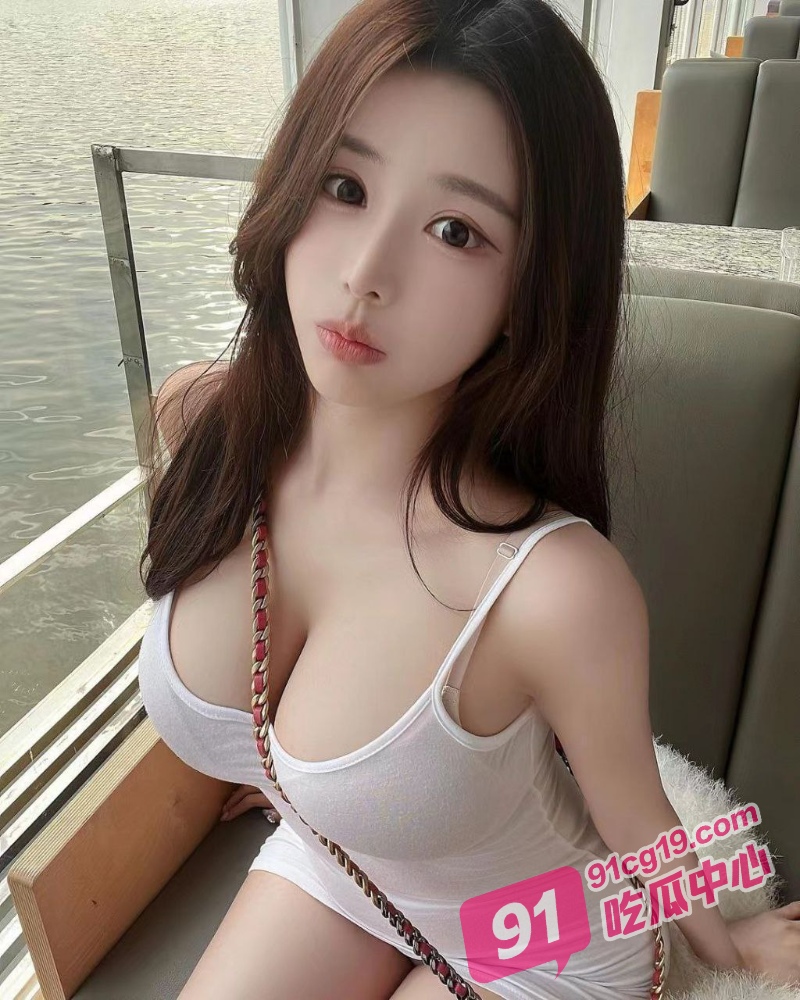 传教士乳摇！純天然大奶子晃的很性福！ 配图