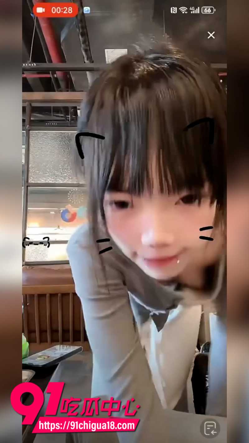 抖音快手网红擦边直播漏点闪现露奶合集6 抖音快手网红擦边直播漏点闪现露奶合集6