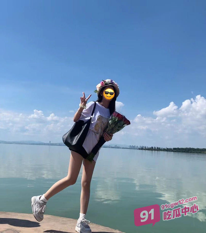调教我的巨乳亲表姐～涂鸦狗叫深喉猛操打耳光 给我姐爽翻天！ 配图3
