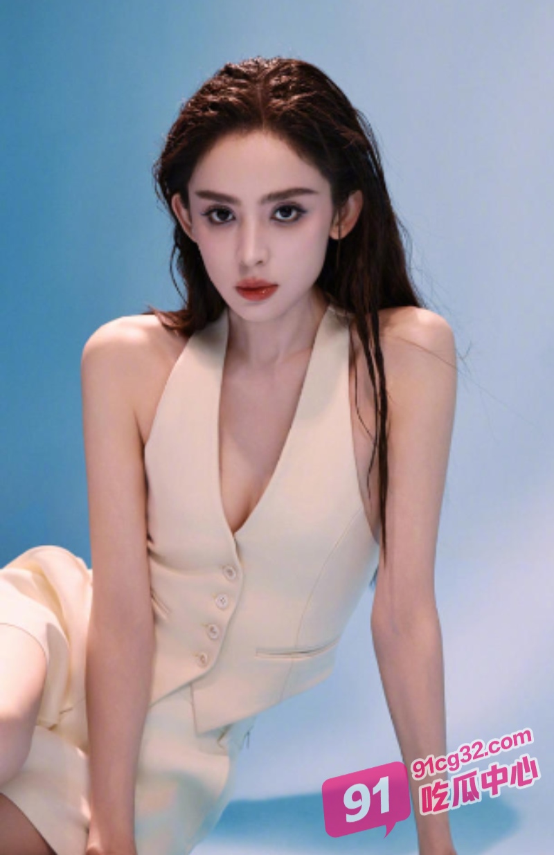 古力娜扎爆改短发女老板 全身涂油瑜伽垫激情做爱！ 配图4