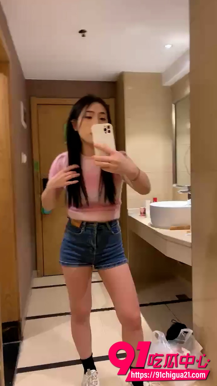 高颜值纹身少妇1