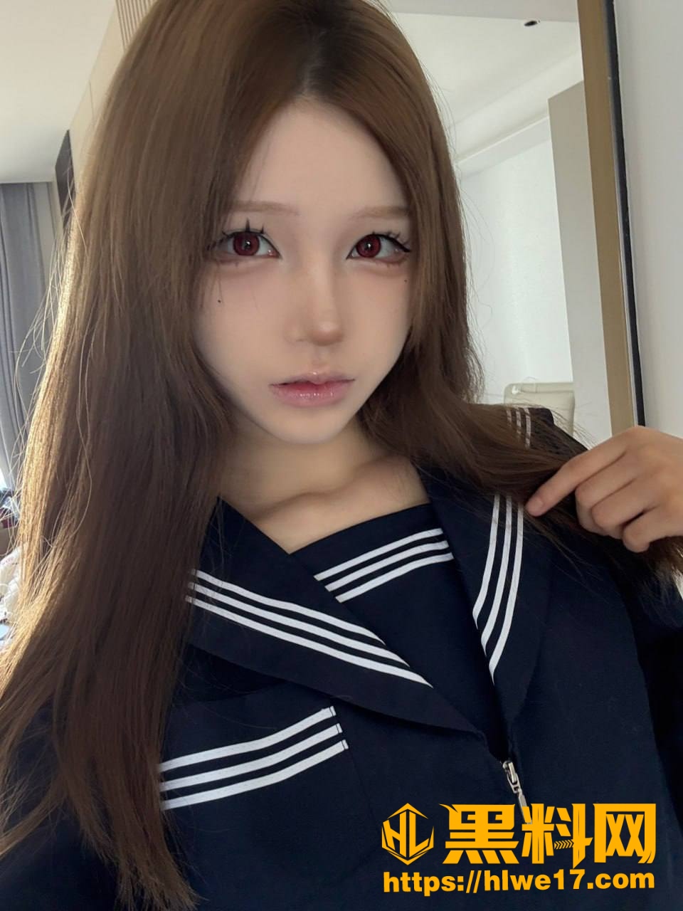 推特清纯脸福利姬 Duvet 漏点私拍福利写真合集 白嫩奶子超诱人