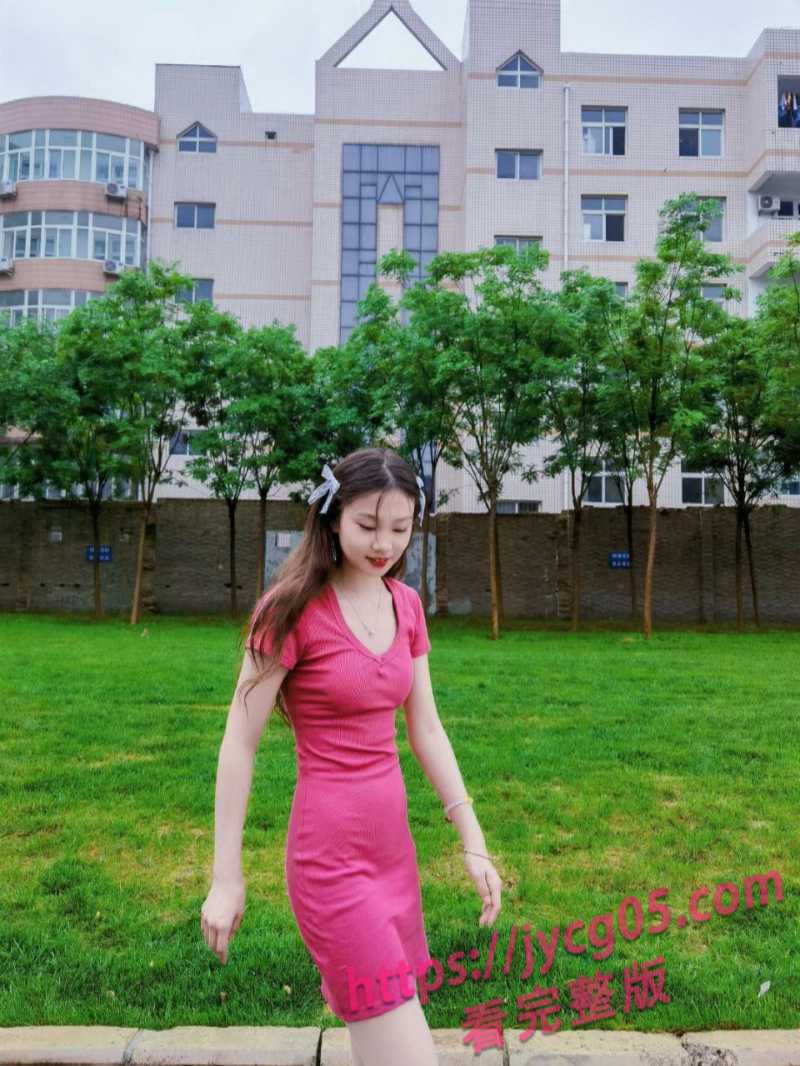 反差女神李妹妹流出实录！讲台端庄女教师私下媚态百出 配图