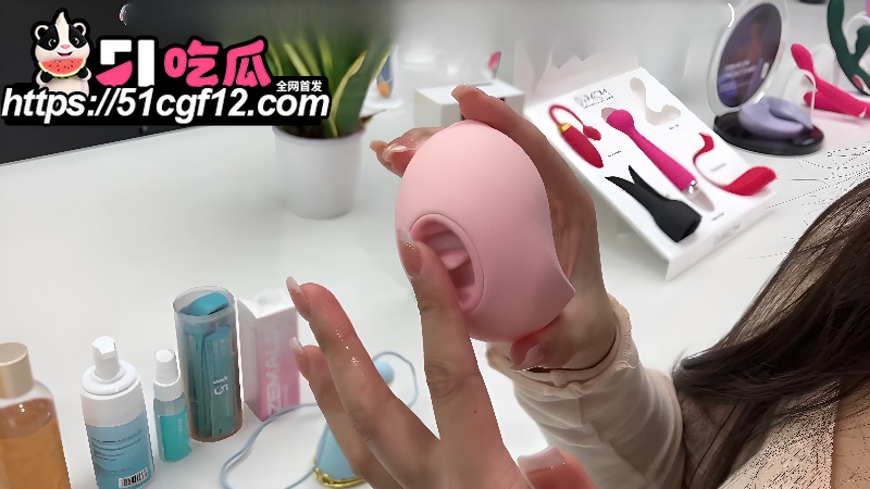 高颜值情趣用品女老板科普如何自慰1
