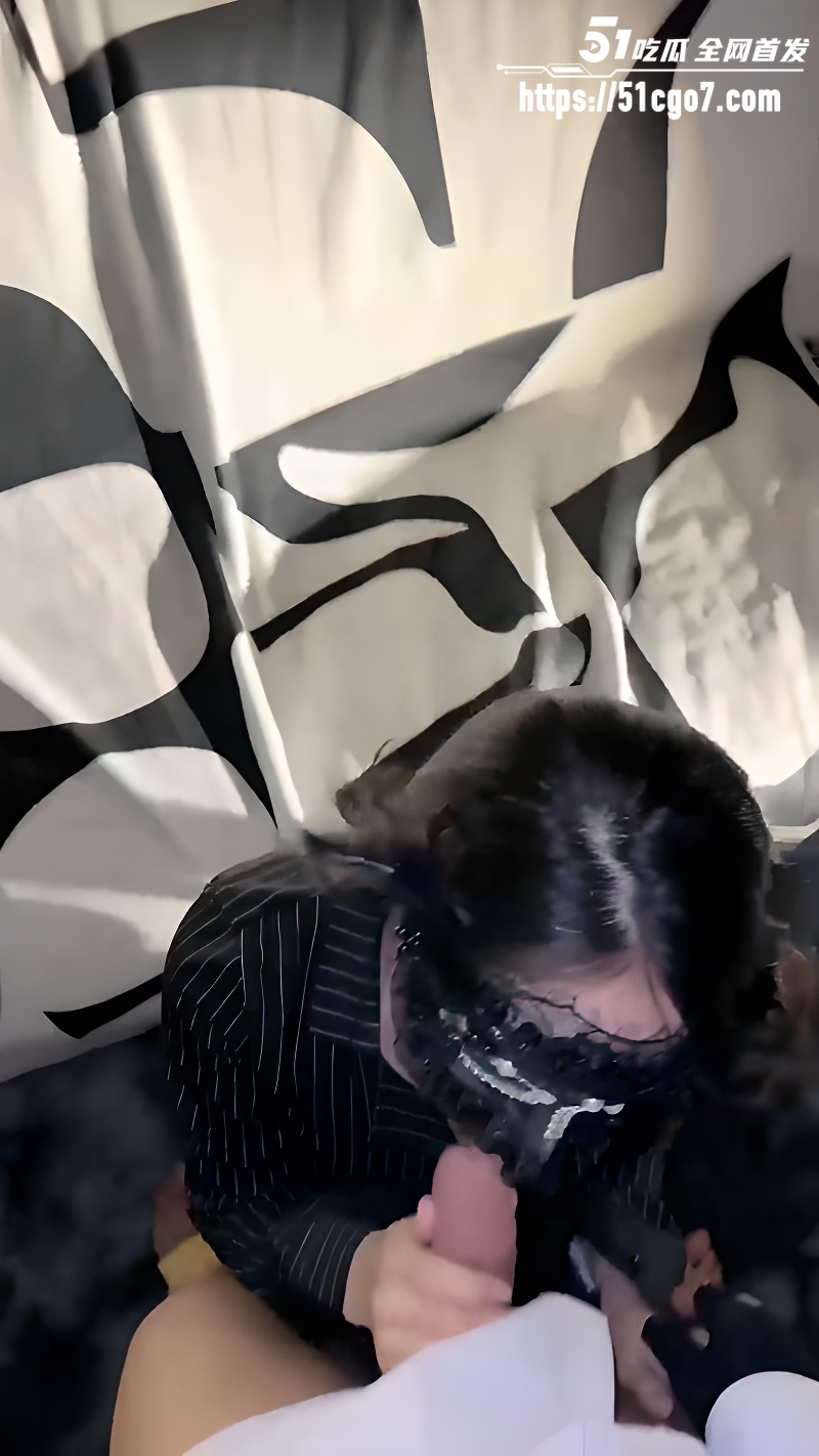 推特黑丝肥臀人妻 肉臀果儿 1