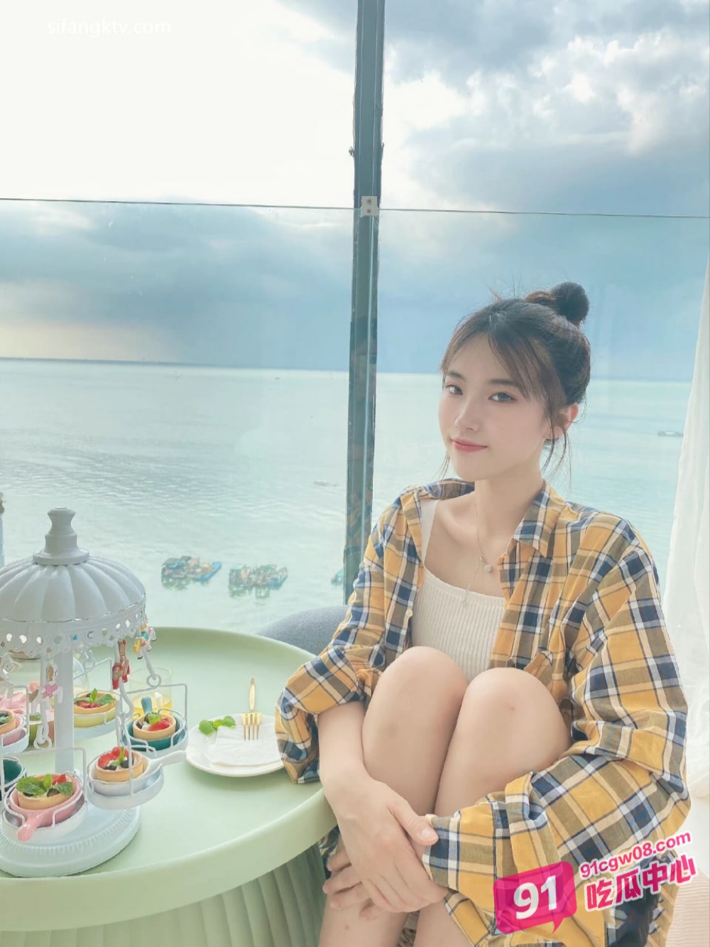 厦门甜美少女徐可化身床上淫娃！巨乳纤腰反差婊狂野性爱画面惹火眼球！