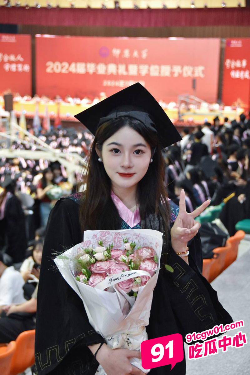 江苏无锡良家人妻 陈明珍 深夜勾引野男人香艳视频曝光！