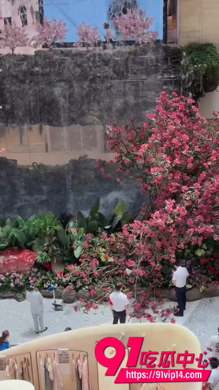 一运动品牌老板跳楼4