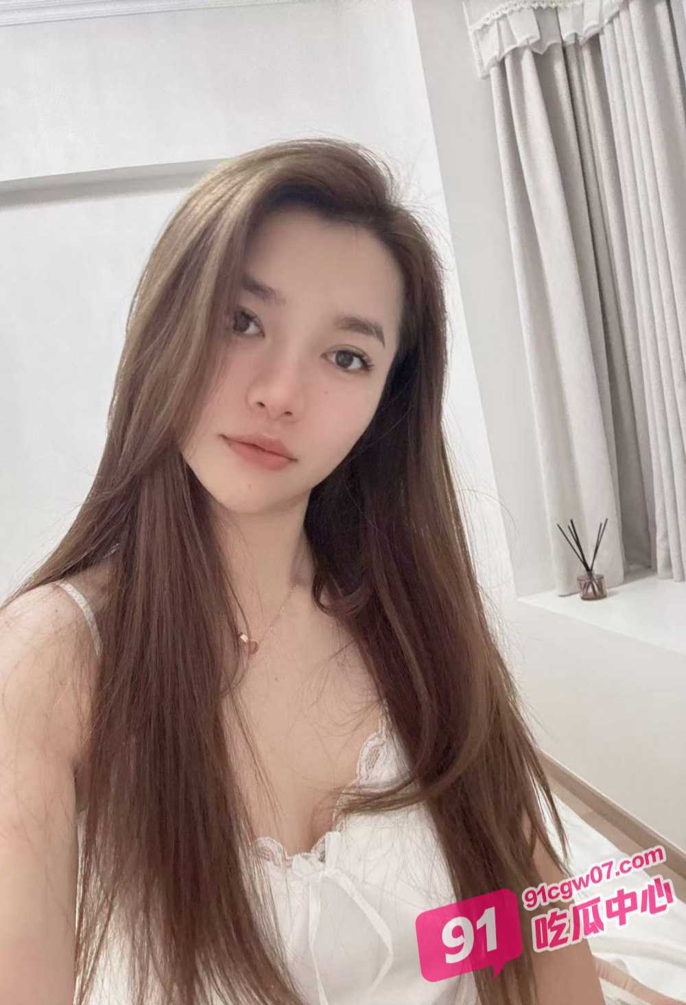 深圳北海粤宴航盛店 巨乳老板娘 陈英梅 为了抢生意竟发裸照勾引老顾客！ 配图7