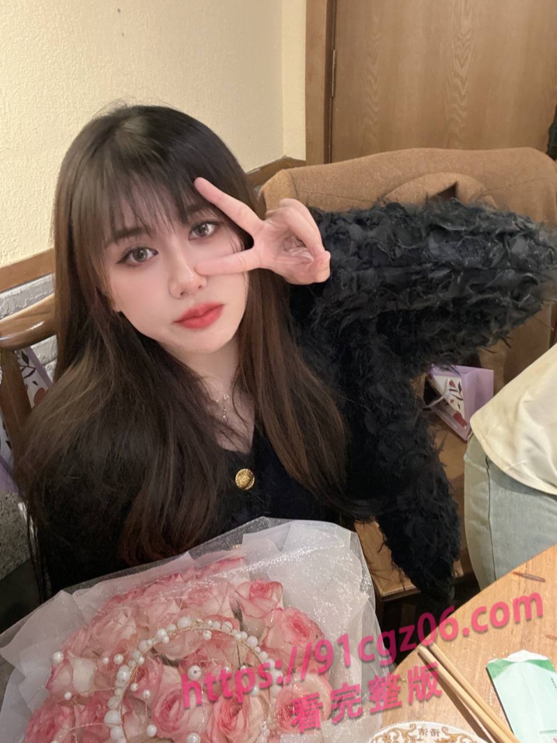 杭州萧山高端外围女神被瓜友高价拿下 后入式爆操肥臀 高潮呻吟不断！