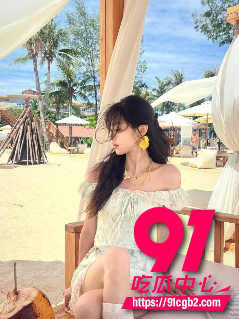 大连艺术学院大二嫩妹 何宜 女神级高颜值 传教士女上位骑乘激烈拥吻 被渣男酒店啪啪全纪录4 大连艺术学院大二嫩妹 何宜 女神级高颜值 传教士女上位骑乘激烈拥吻 被渣男酒店啪啪全纪录4