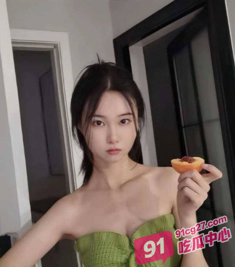 4_W_800px.jpg