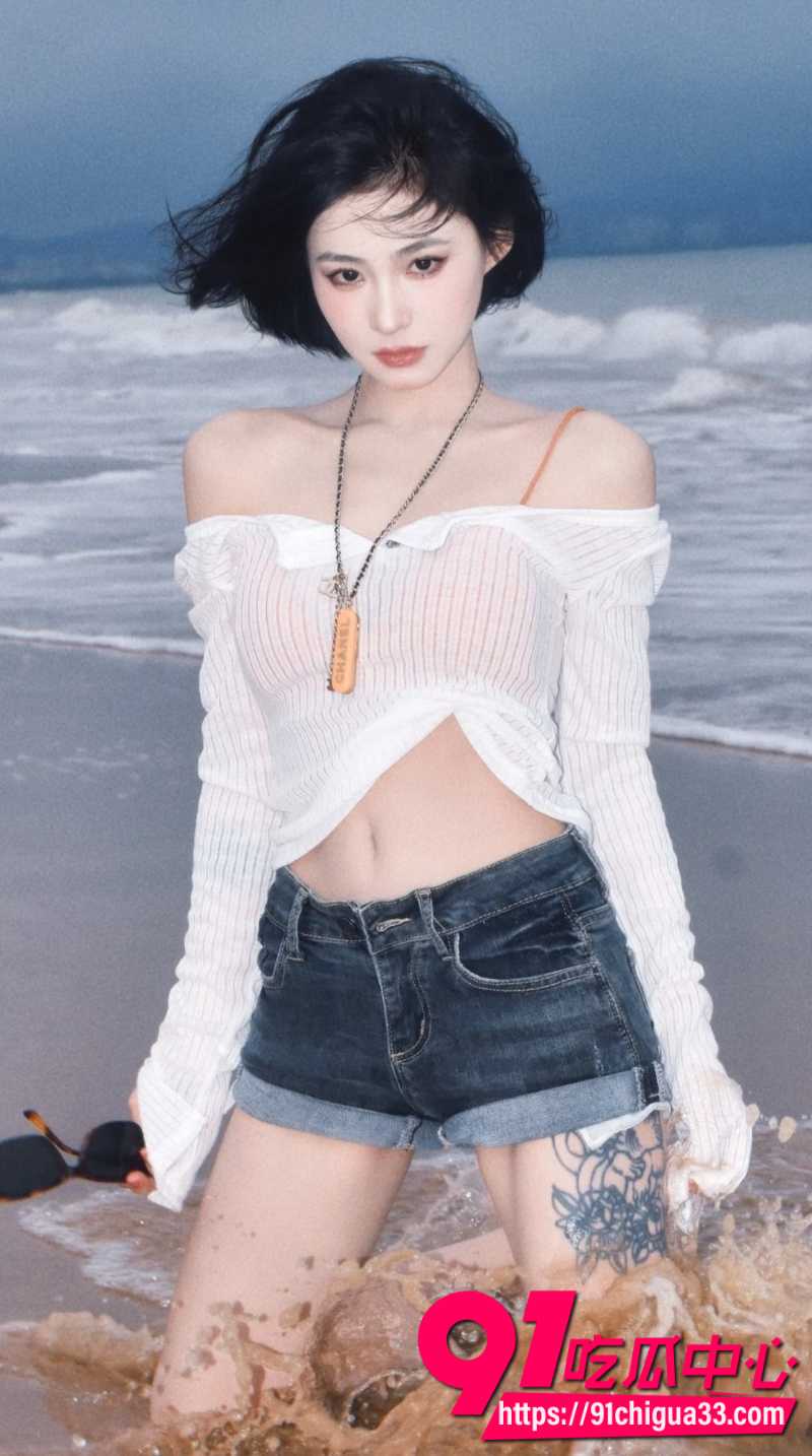 狼友投稿抖音240万粉丝女网红申雪倩在成都莉莉岛上厕所被偷拍9