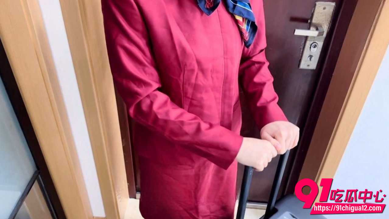 海角精选 空姐表姐被迷晕后狂操骚逼 黑丝长腿大开干到喷水