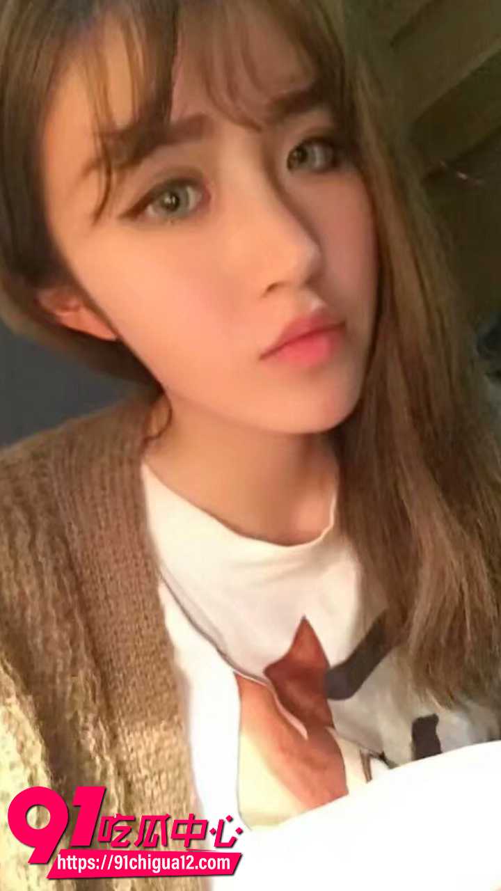 湖南长沙反差婊李昕玉裸贷视频泄漏3
