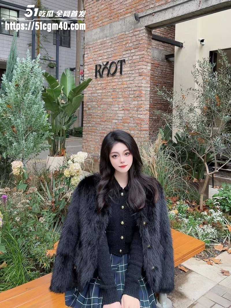拜金女校花 王晓静 露脸性爱视频 1 拜金女校花 王晓静 露脸性爱视频 1
