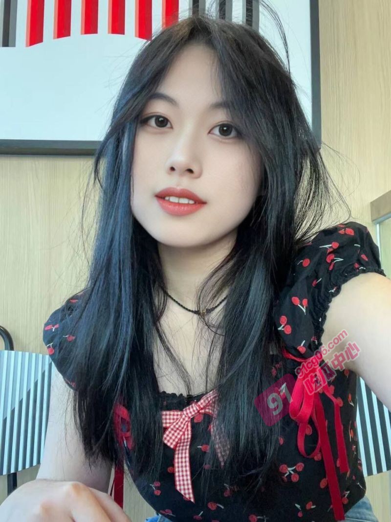 老婆不为人知的秘密～私下沦落为领导的玩物 进入公司秒变淫荡骚货！