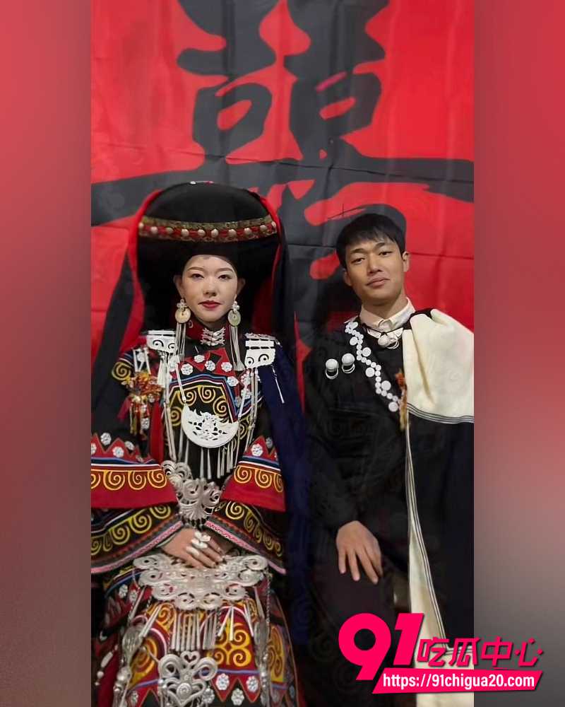 彝族网红情侣HGG火哥哥和小晴 17