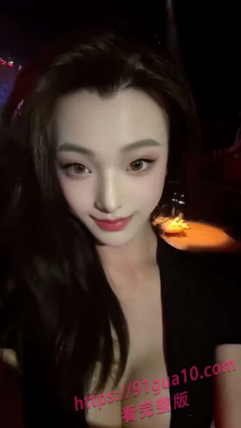 极品美女为装精致人设 到处卖淫 做过医美的小嘴被金主按头狂插