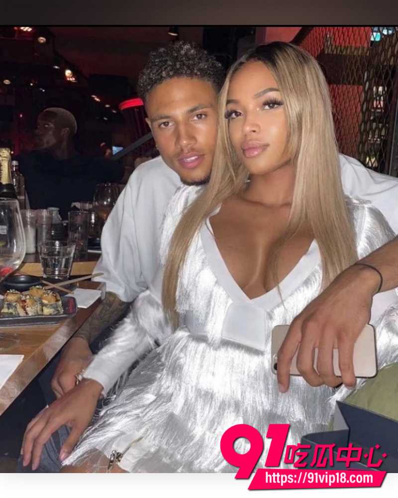 CardiB约会尼日利亚门将Maduka 18 CardiB约会尼日利亚门将Maduka 18