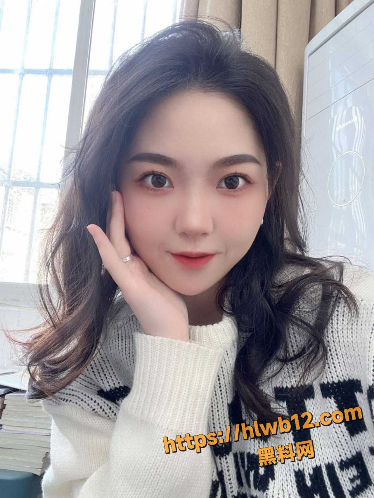 我年轻的好婶婶 只要叔叔不在就疯狂地做爱 性爱其乐无穷! 配图