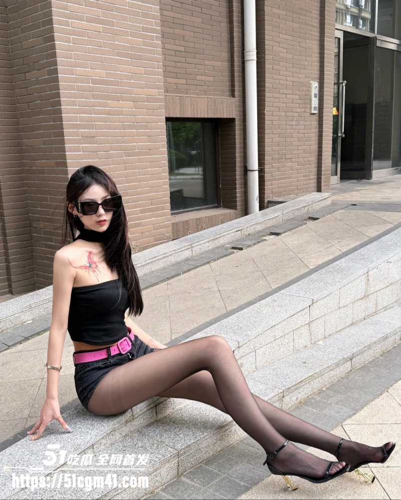 上海天菜女大 王萱 在校期间被金主包养 4 上海天菜女大 王萱 在校期间被金主包养 4