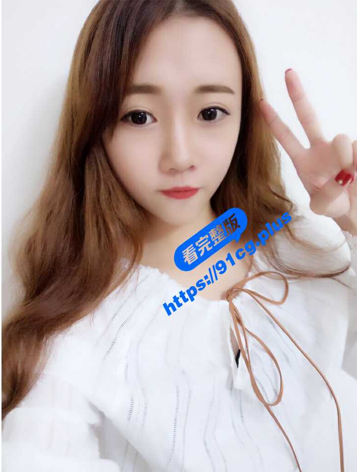 超自然美女陈绿漾裸贷自拍视频泄露～清纯可爱粉嫩的奶子让人怜惜 社交账号遭曝光！