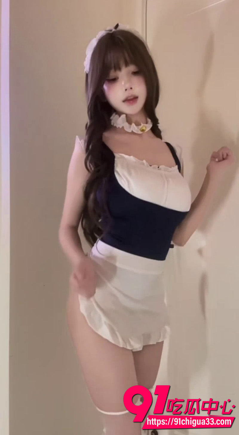 小木町巨乳蜜桃臀诱惑 小木町巨乳蜜桃臀诱惑