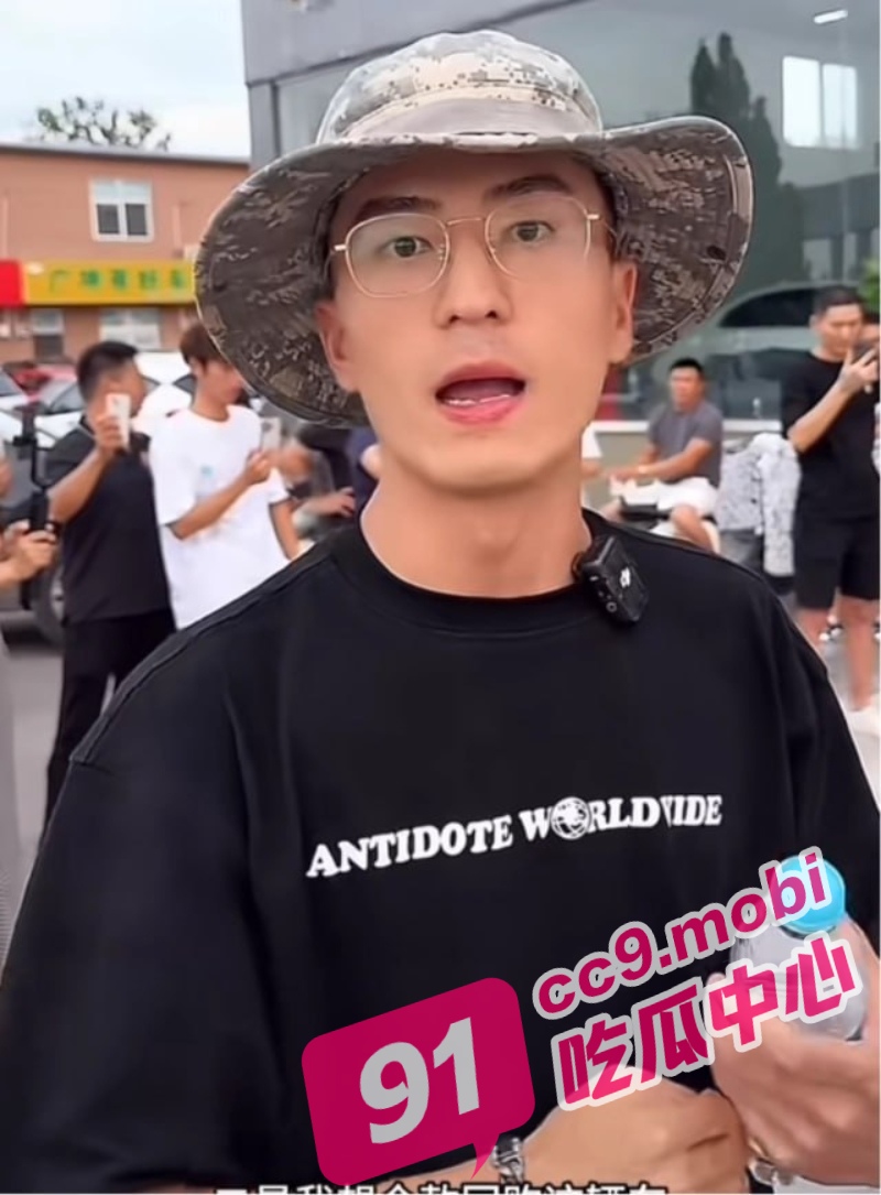 曾经火变全网的狂飙兄弟巴比龙 竟然是会所男模 被包养的大姐实名举报！