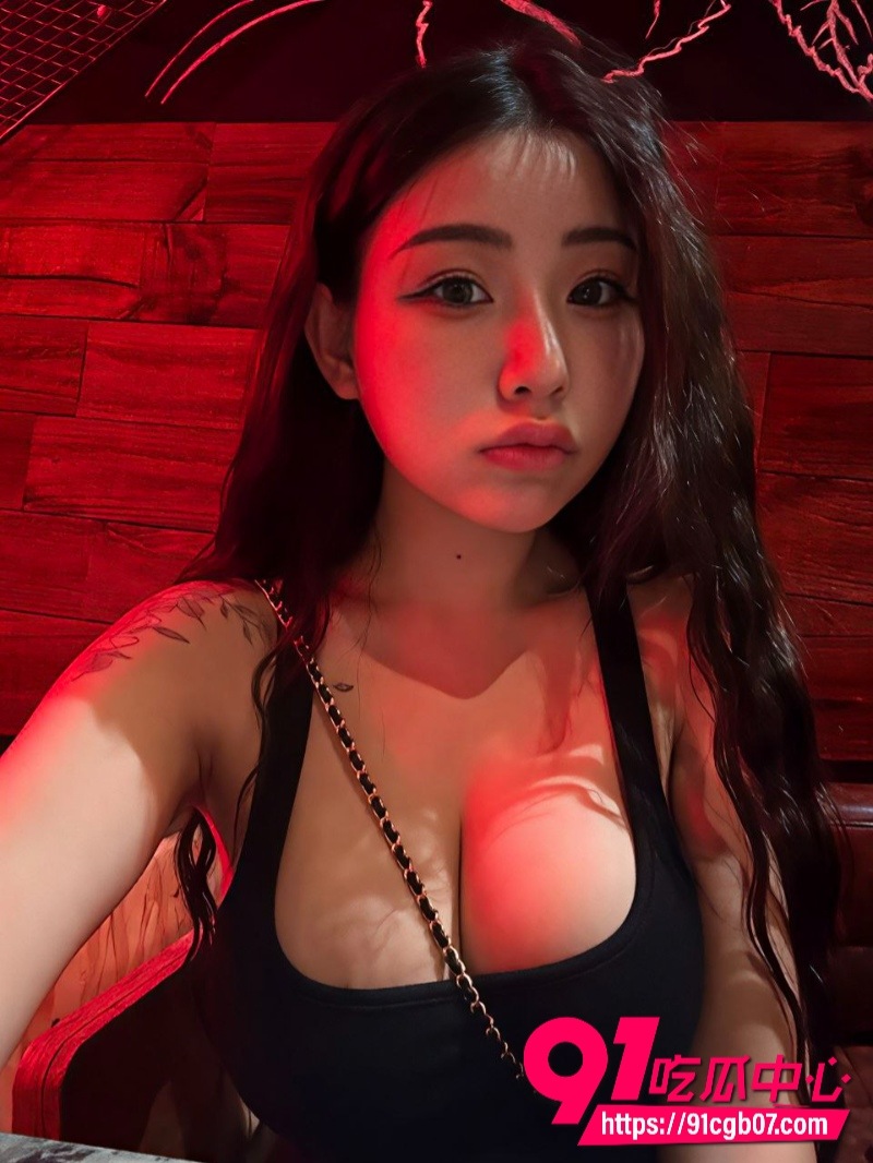 顶级湾湾巨乳网红艾瑪Emma9 顶级湾湾巨乳网红艾瑪Emma9