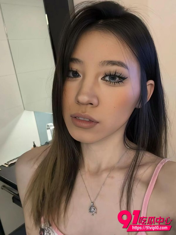 极品大奶欧美范儿网红最新私密资源流出 露脸跪地深喉与情趣装猛插粉穴 最新资源完整曝光！
