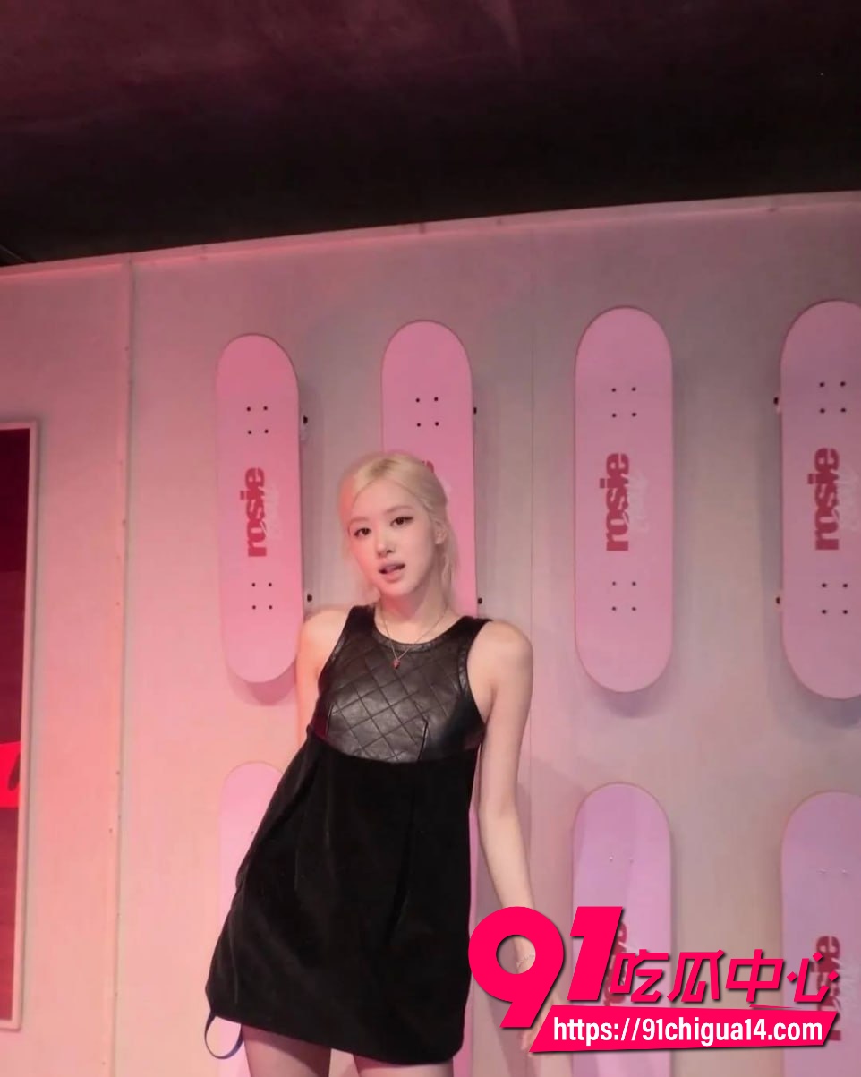 女歌星朴彩英10