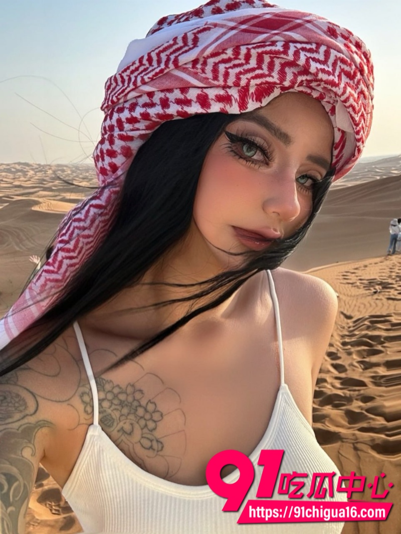 全网跪求抖音女网红索菲亚不雅自拍12