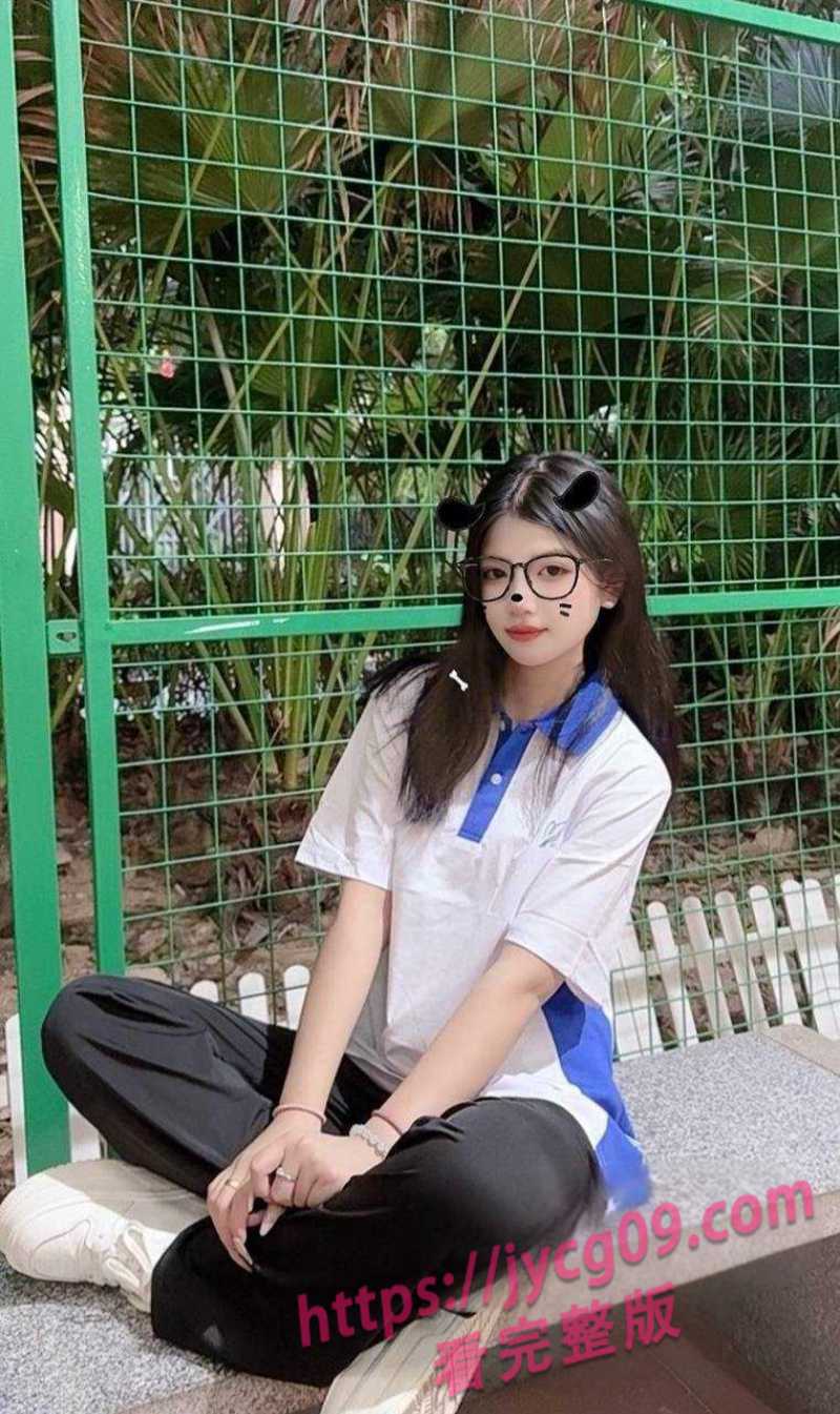 华中师范大学董梓莹为傍金主主动献身！被金主肆意玩弄拍下视频！
