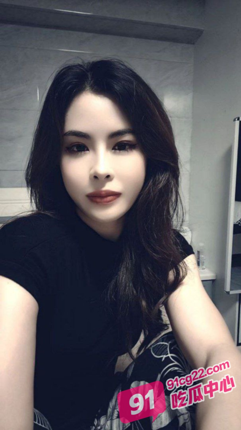 山西榆次煤老板婚内出轨 与炮友偷情视频遭曝光 有钱的女人也很坏哦！ 配图