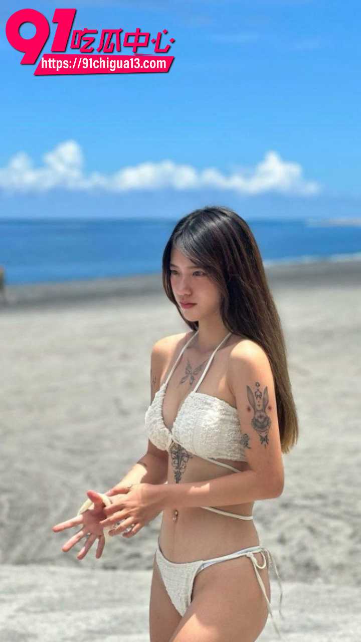 台湾高颜值极品小网红女仆装被干到喷水2