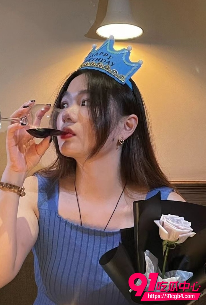 浙江杭州何悦奕做外围18 浙江杭州何悦奕做外围18