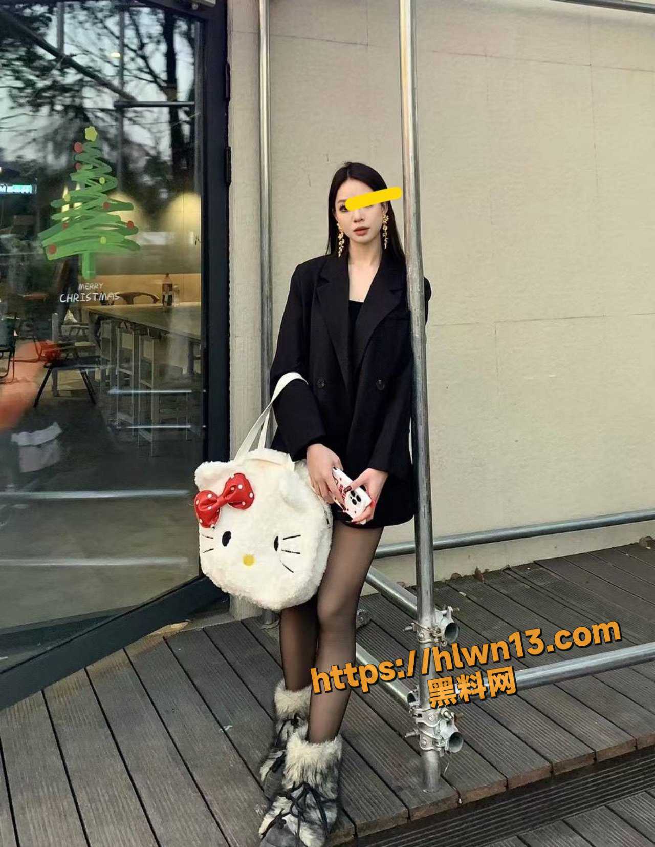 在老公面前做色情按摩 全都是因为老公爱逛色情网站 看到一些换妻故事后..... 配图