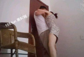 【原创首发】⾃慰被⼉⼦撞⻅，让⼉⼦帮忙不愿意，只能强奸了⾃⼰的亲⽣⼉⼦！！！10P