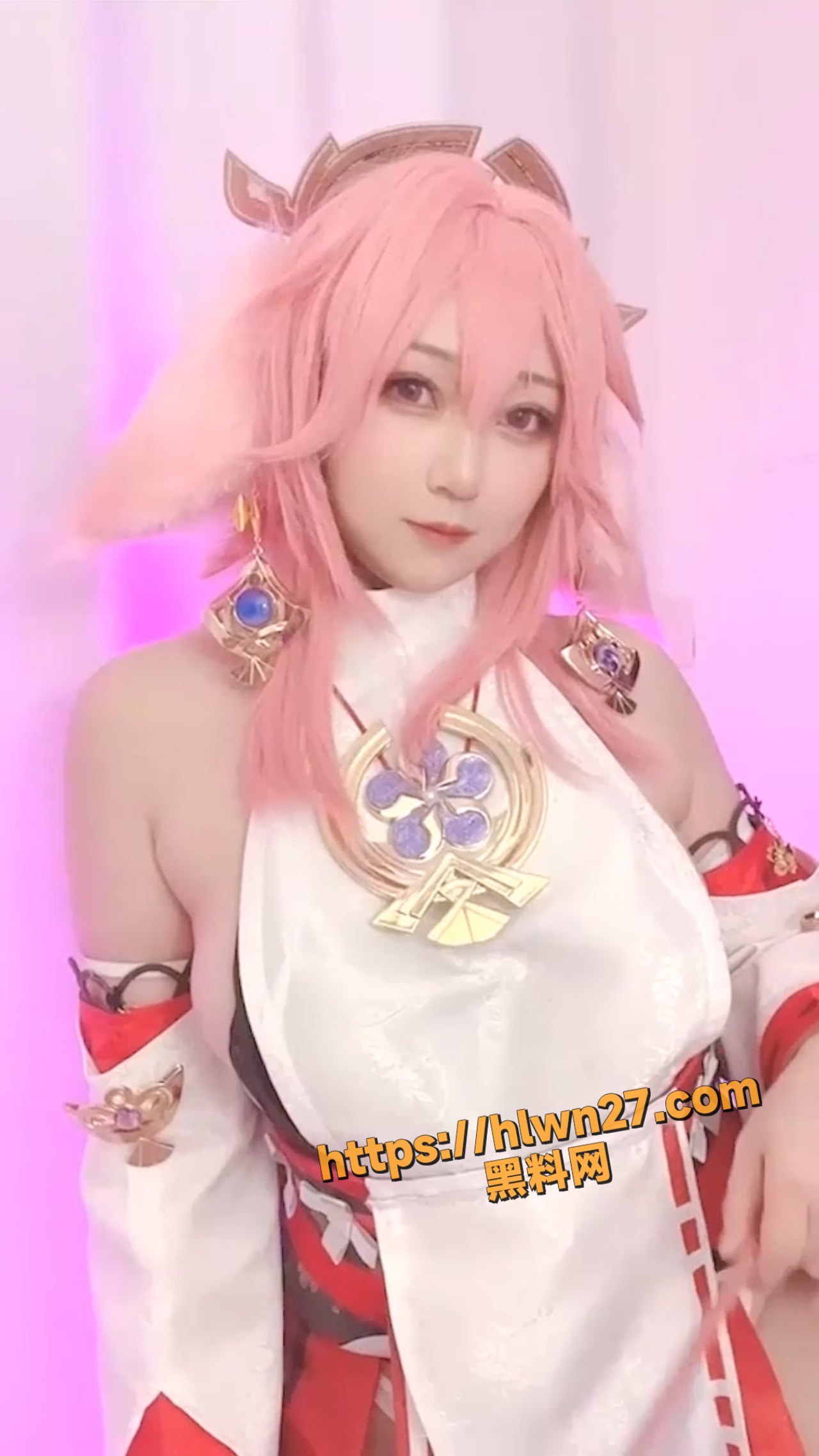 B站肉感女神博主 欧翼翼 土豪高价定制cosplay福利视频流出 是不是你喜欢的女角色呢？