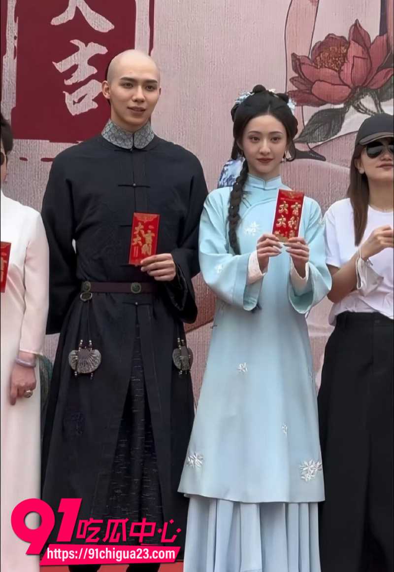 国内准一线女明星胡连馨自降身份参演网络短剧曾经跟于适的裸聊事件再次冲上热搜2