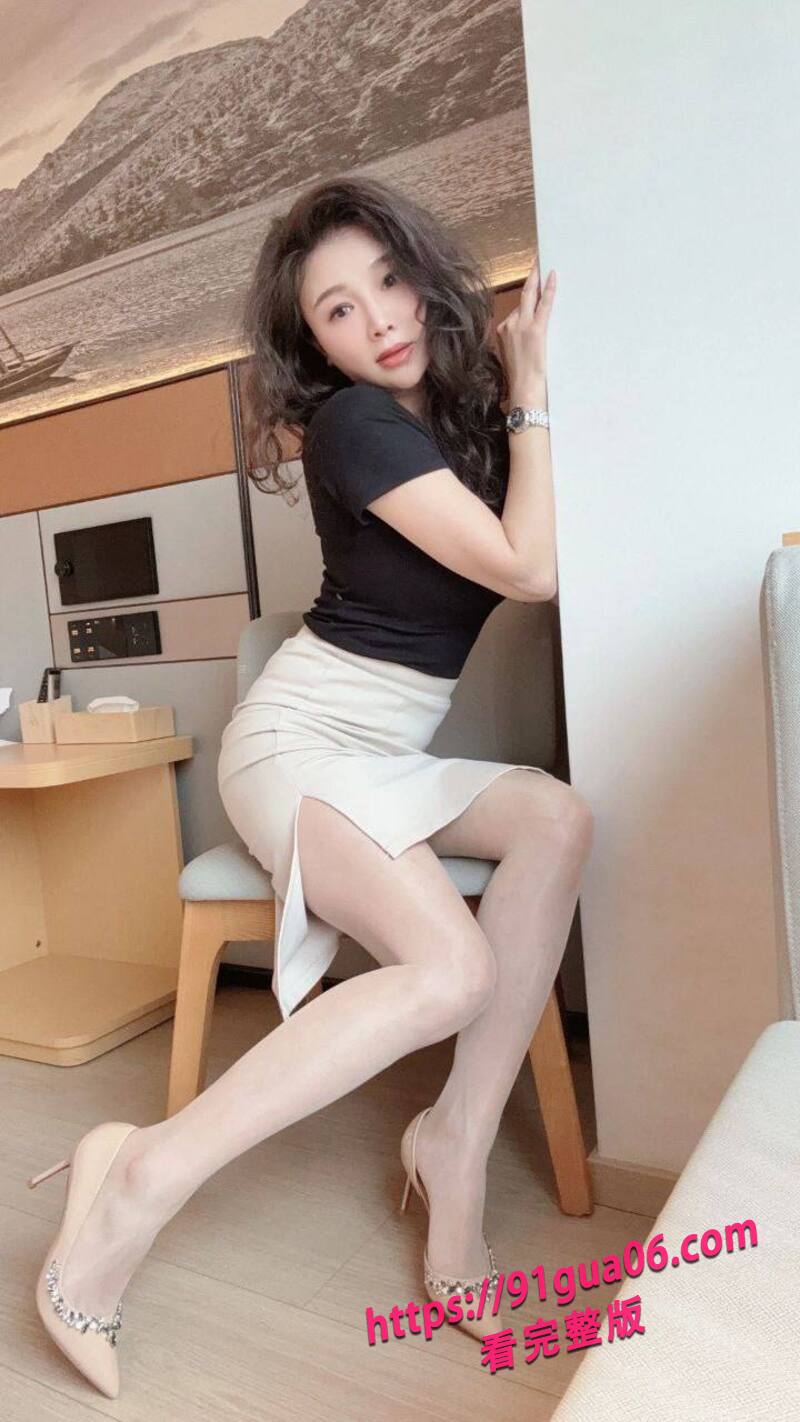 美艳人妻被强行性爱04 美艳人妻被强行性爱04