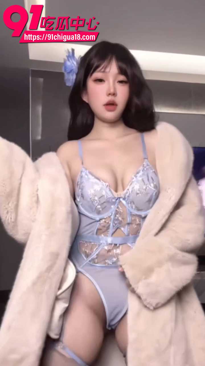 可甜可盐裸舞女神小仙云VIP合集泄露 多套制服诱惑黑丝蜜穴喷火撩人