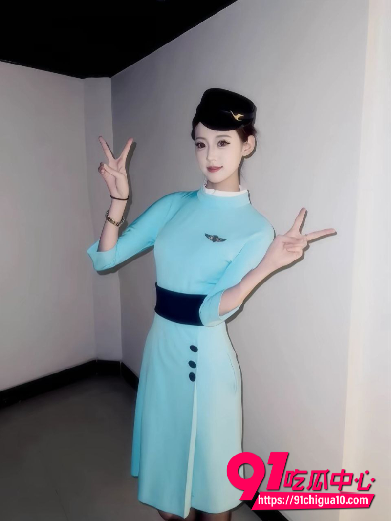 青海师范大学大二骚货李佳楠被曝光 高中就被破处 出轨金主被男友发现后怒曝光！