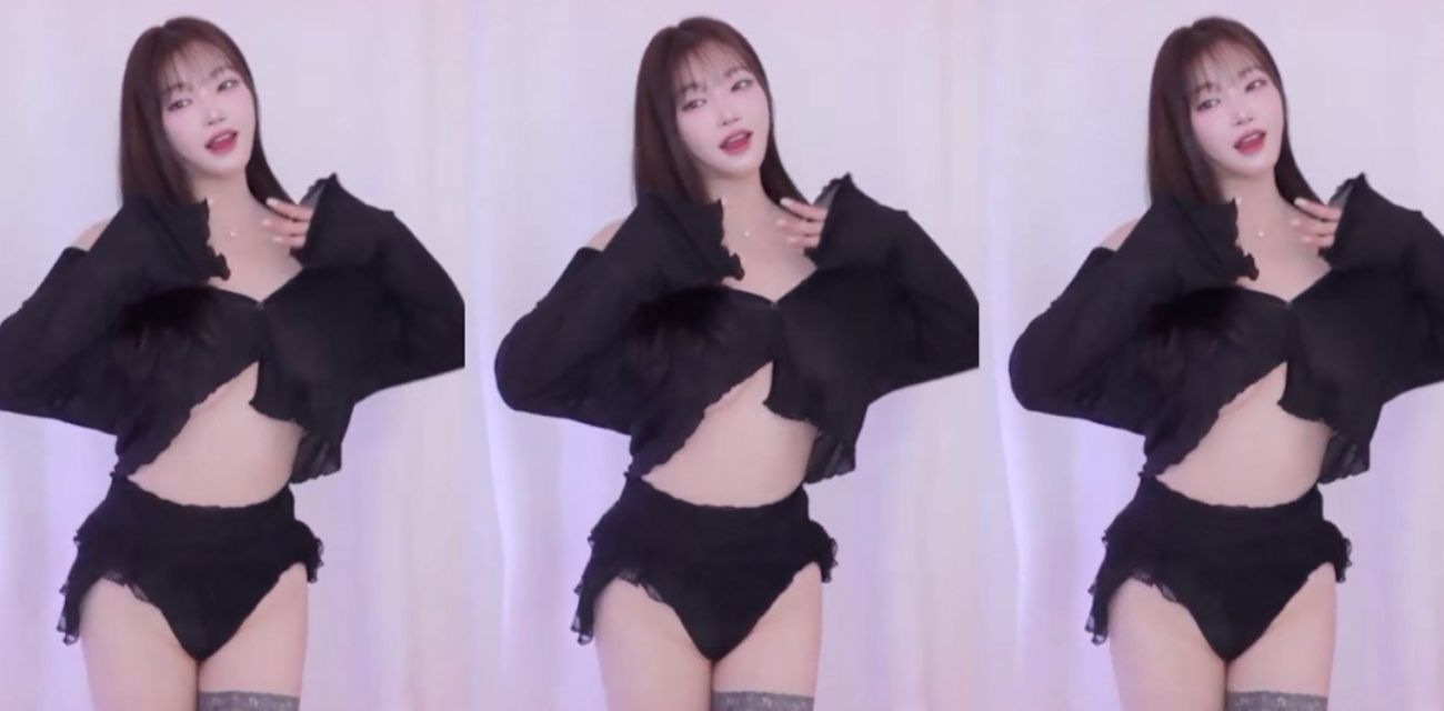 海角大神长腿女儿丽丽原创新作 跟女儿在朋友家楼梯间里做爱