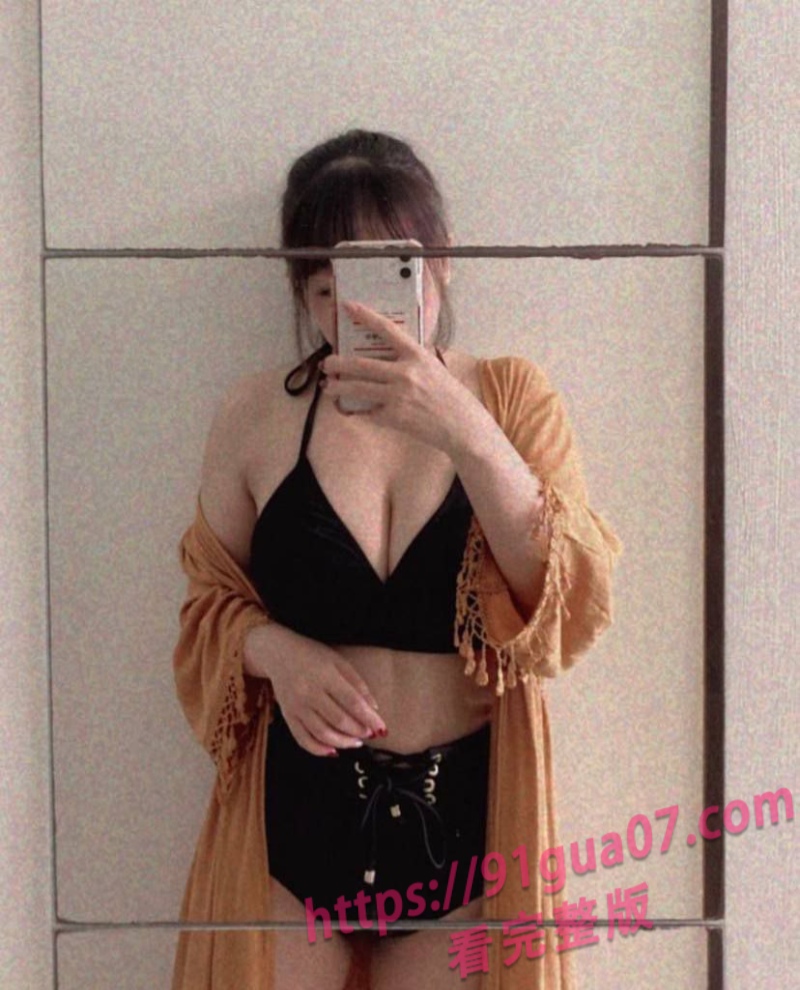 保险界巨乳人妻为开单 酒店泳池伺候金主爸爸 配图2