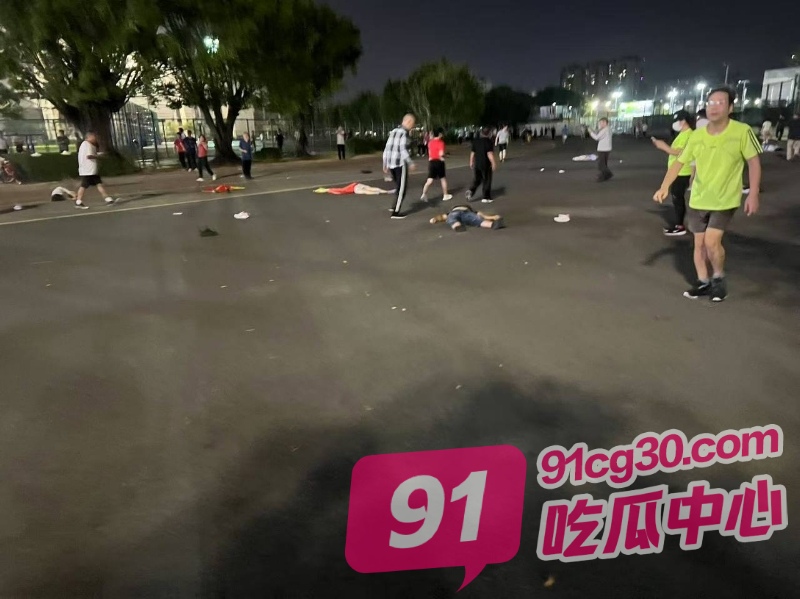 03.jpg
